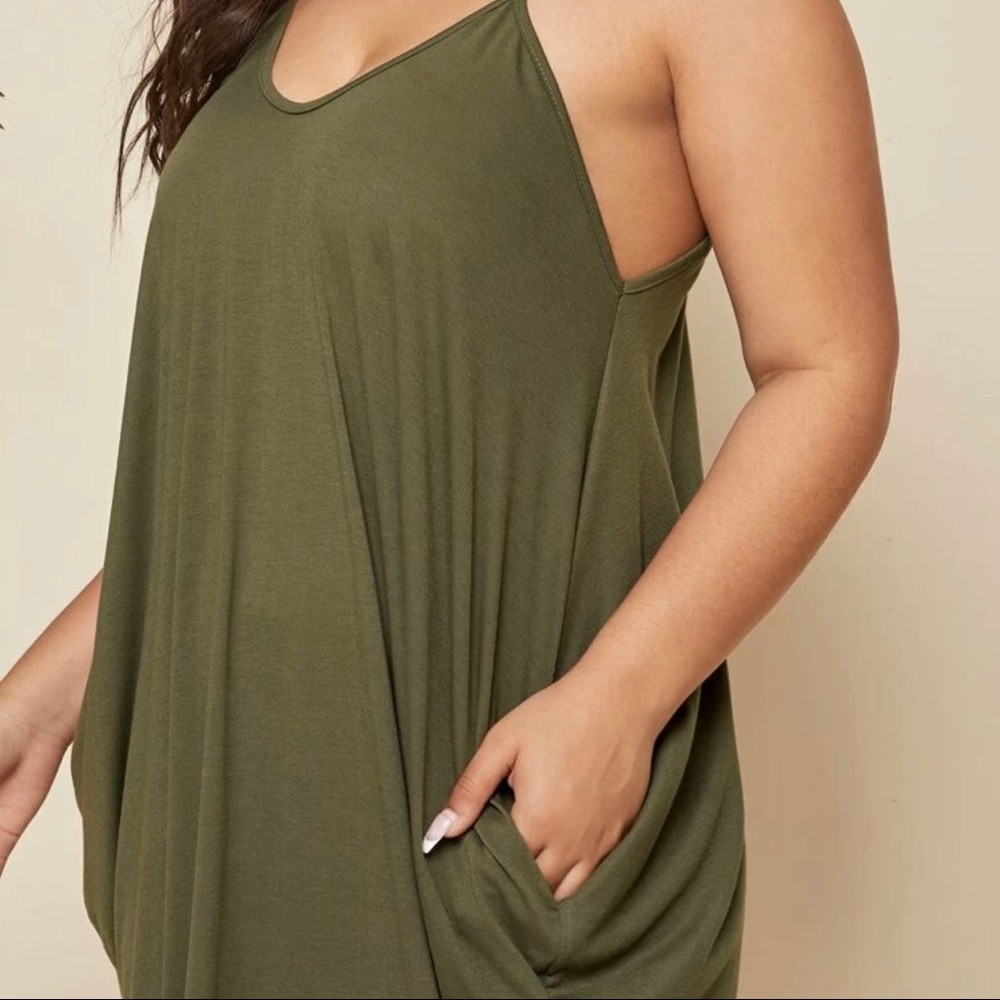 Spaghetti strapped Maxi with pockets